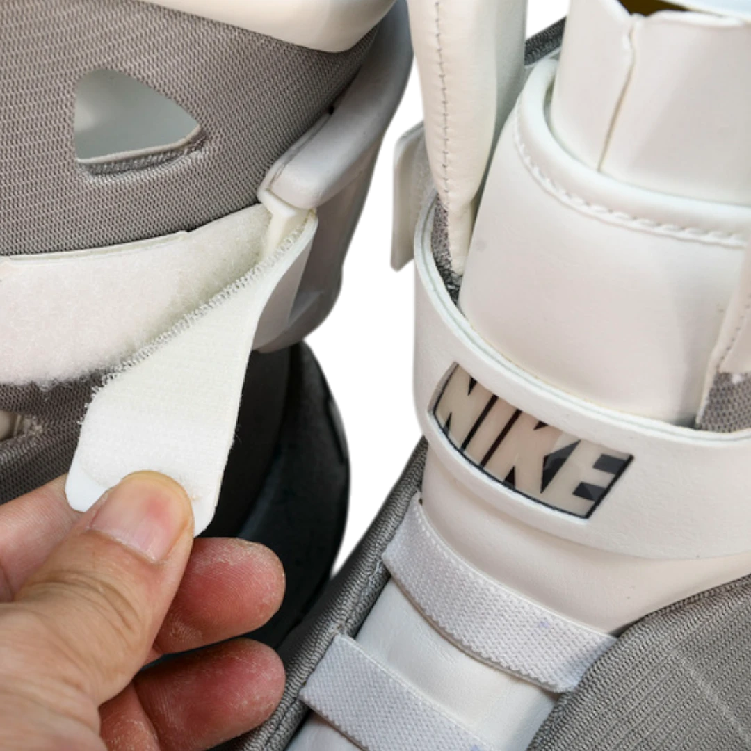 Air MAG Back To The Future (Normal-Lacing) 2011