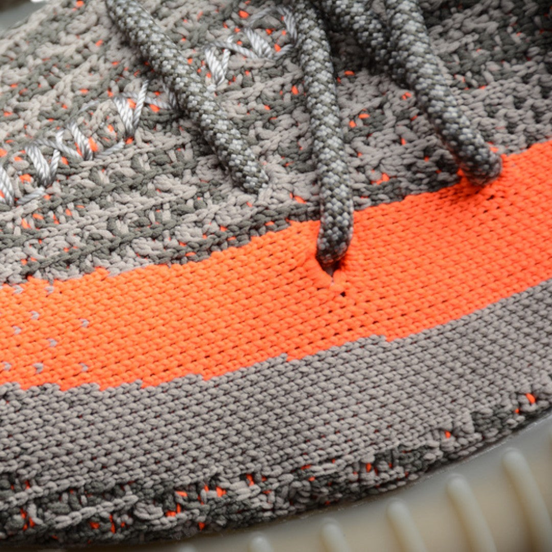 Yzy Boost 350 V2 'Beluga'