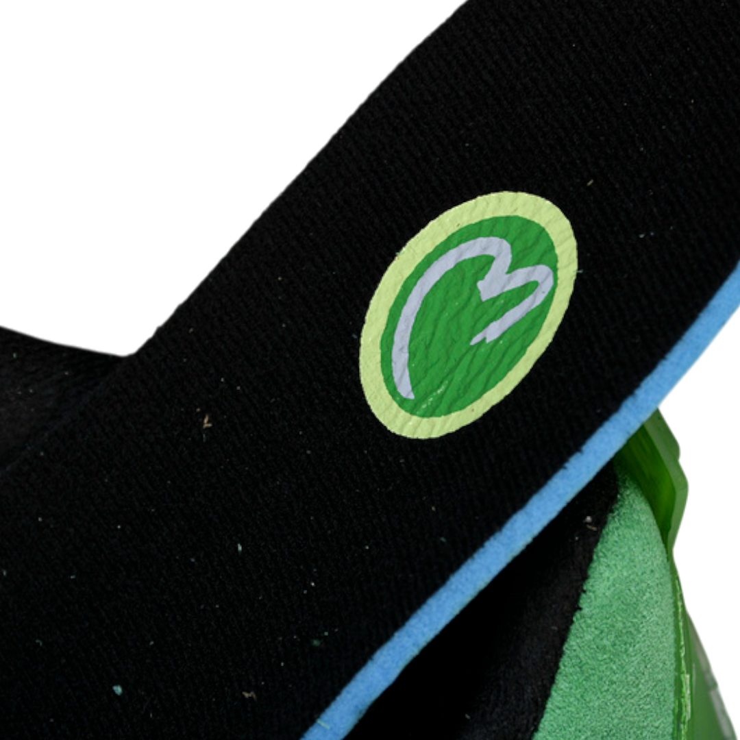 AJ4 Retro 'Wahlburgers'