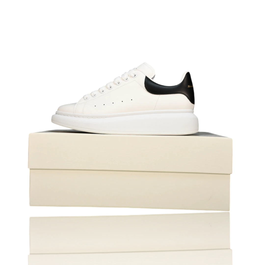 McQueen Oversized 'White Black'