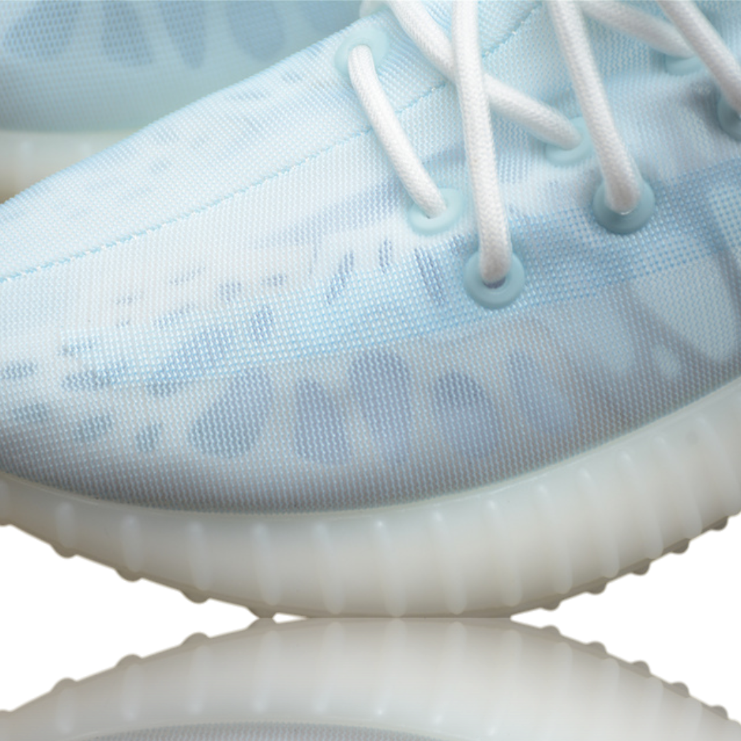 Yzy Boost 350 V2 'Mono Ice'
