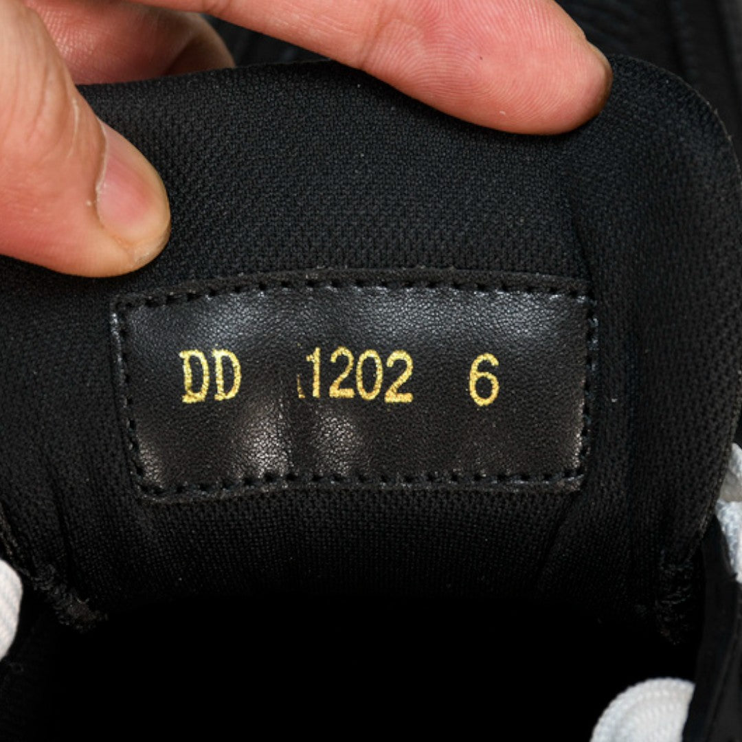 Louis Vuittоп Trainer Low 'Monogram Black Embossed'