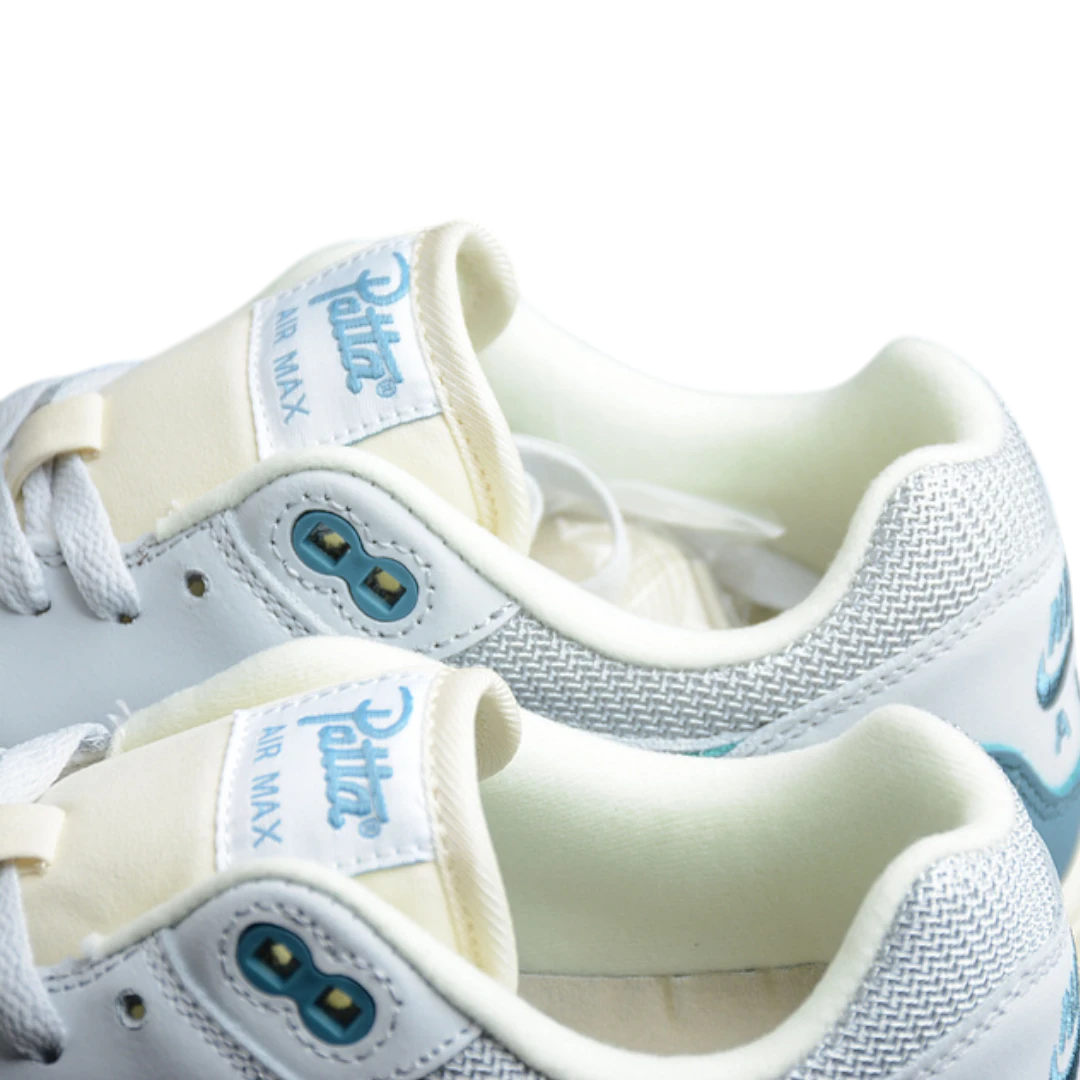 AM1 x Patta 'Waves Noise Aqua'