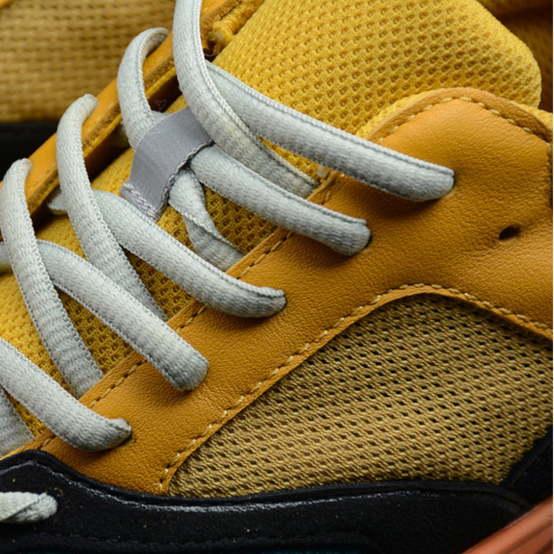 Yzy Boost 700 'Sun'