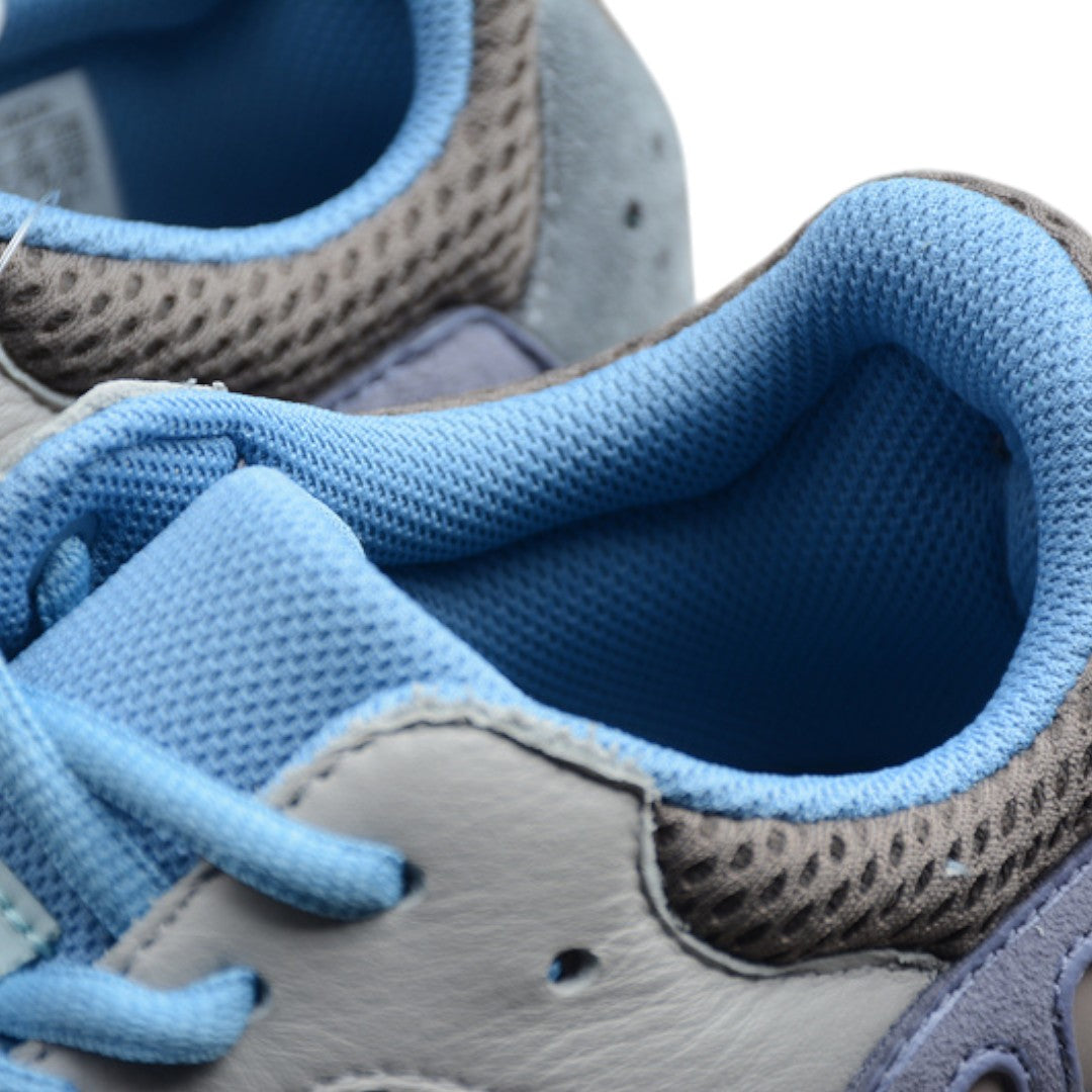 Yzy Boost 700 'Carbon Blue'