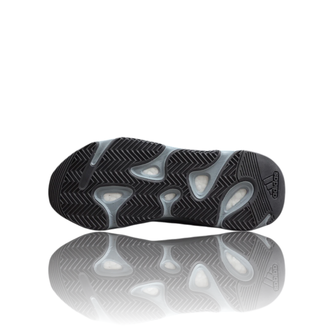 Yzy 700 V2 'Hospital Blue'