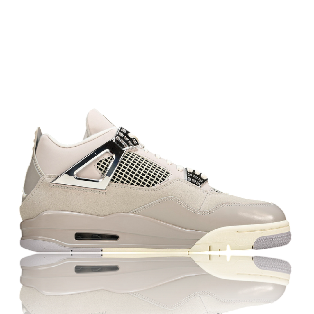 AJ4 Retro WMNS 'Frozen Moments'