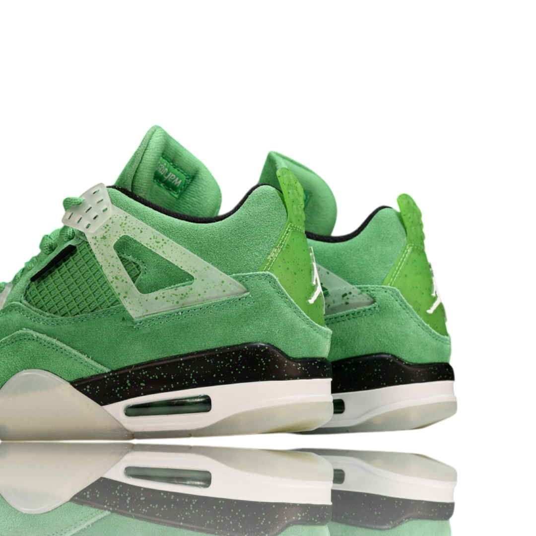 AJ4 Retro 'Wahlburgers'