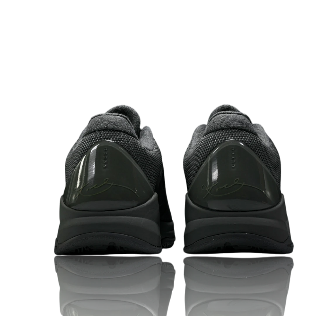 Kobe 5 'Fade To Black'