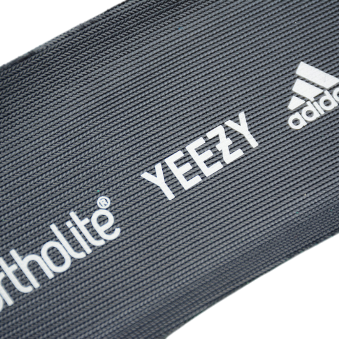 Yzy 700 V3 'Arzareth'