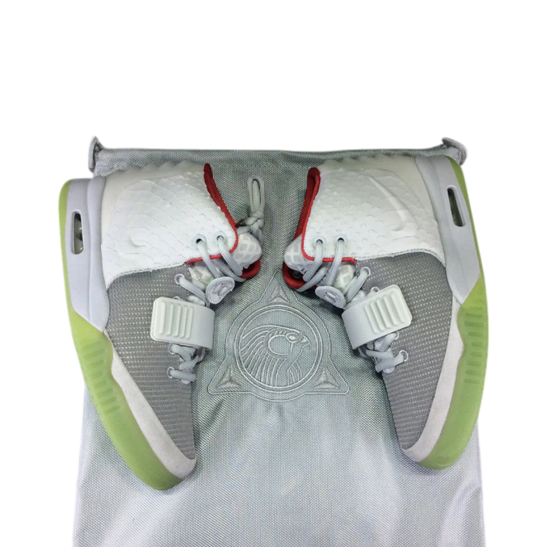 Air Yzy 2 SP 'Pure Platinum'