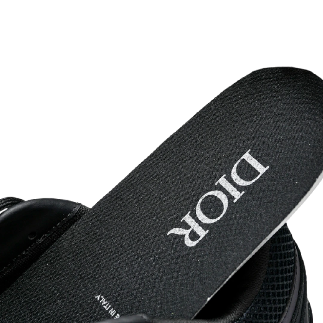 Dlor B22 'Reflective Black'