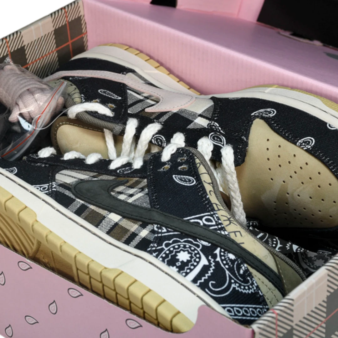 Travis Scott x SB Dnk Low
