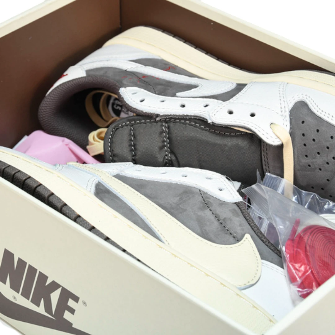 Travis Scott x AJ1 Low OG 'Reverse Mocha'