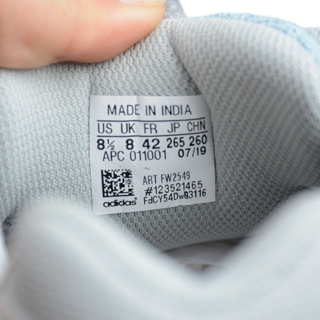 Yzy 700 V2 'Inertia'