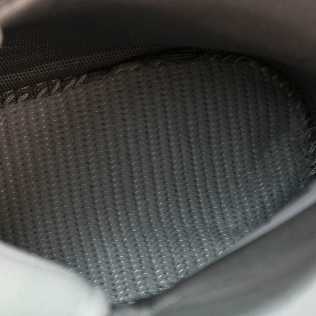 Air MAG Back To The Future (Normal-Lacing) 2011