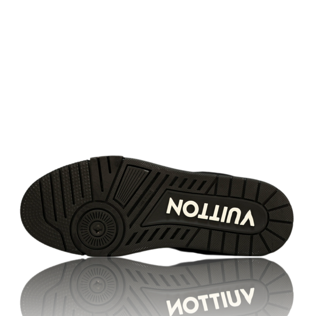 Louis Vuittоп Trainer Low 'Monogram Black Embossed'