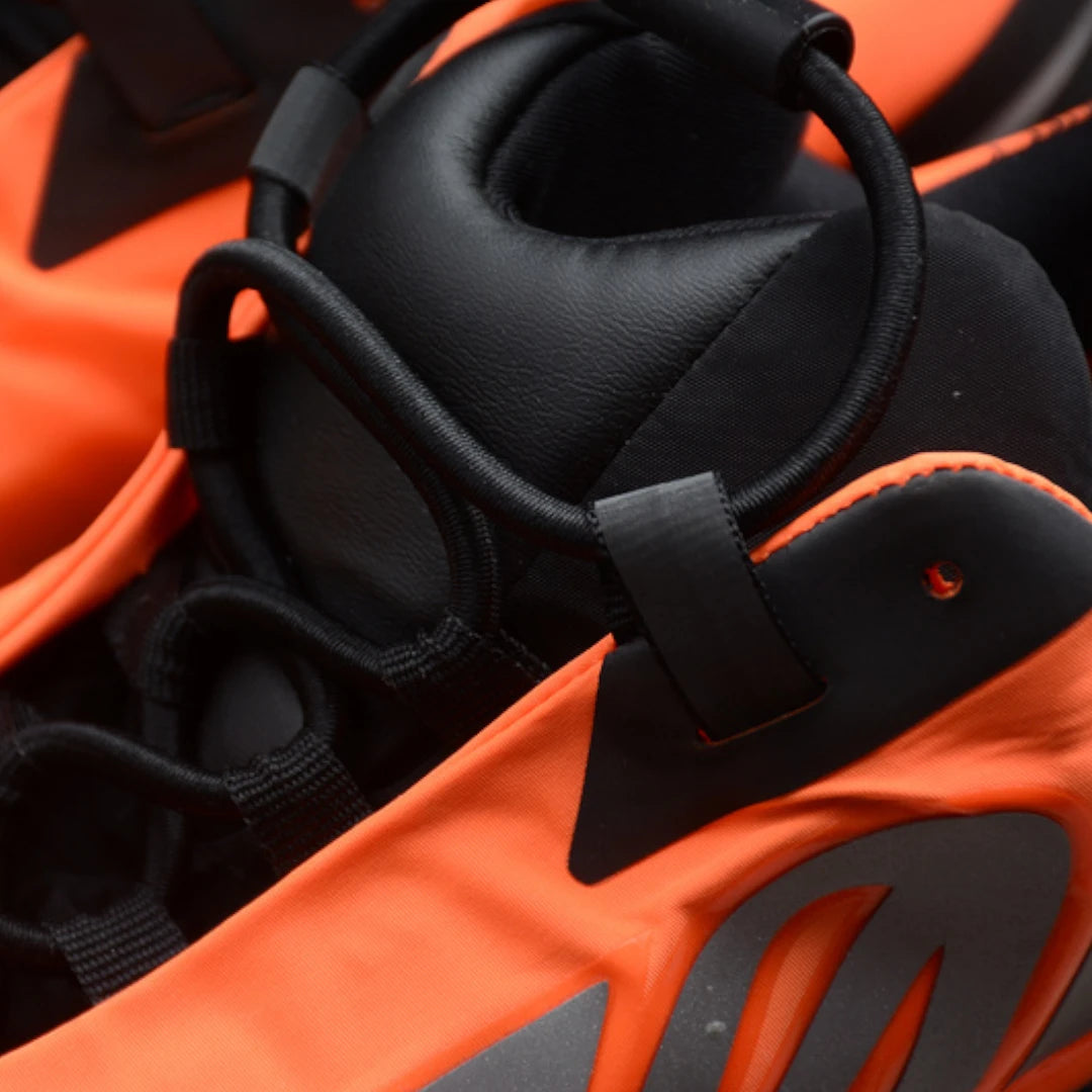 Yzy 700 MNVN 'Orange'