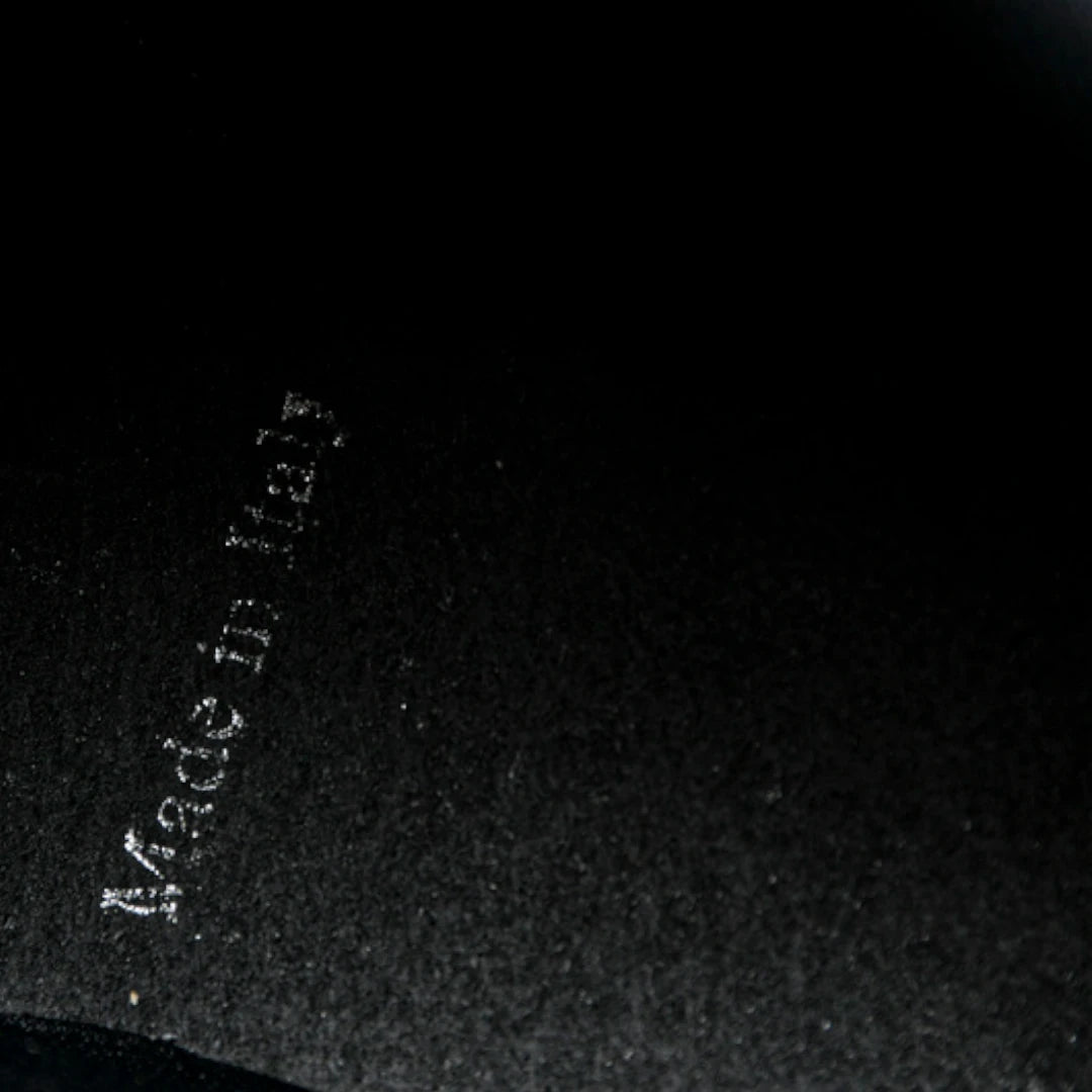 Dlor B22 'Blue Black'