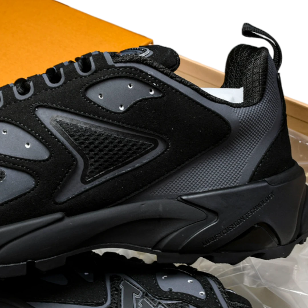 Louis Vuittоп Runner Tatic 'Black'