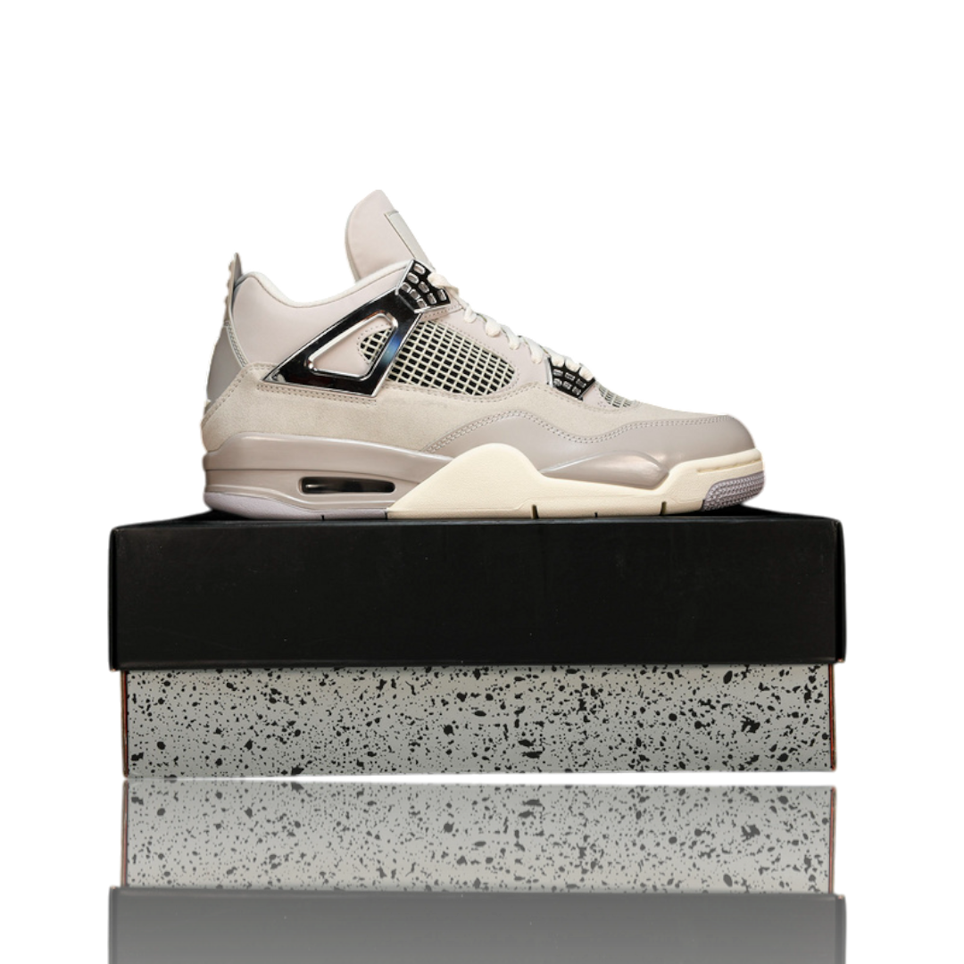 AJ4 Retro WMNS 'Frozen Moments'