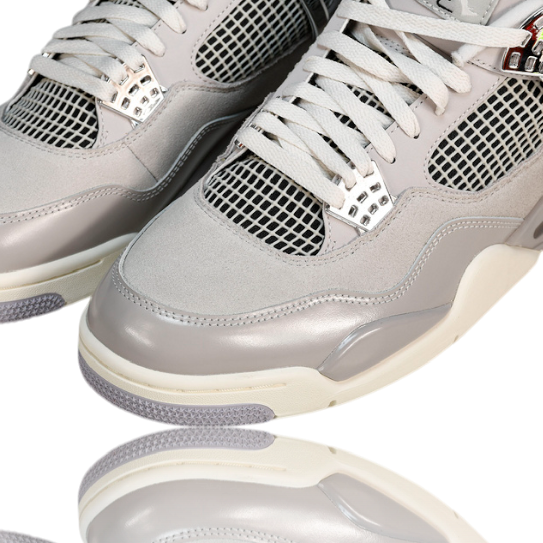 AJ4 Retro WMNS 'Frozen Moments'