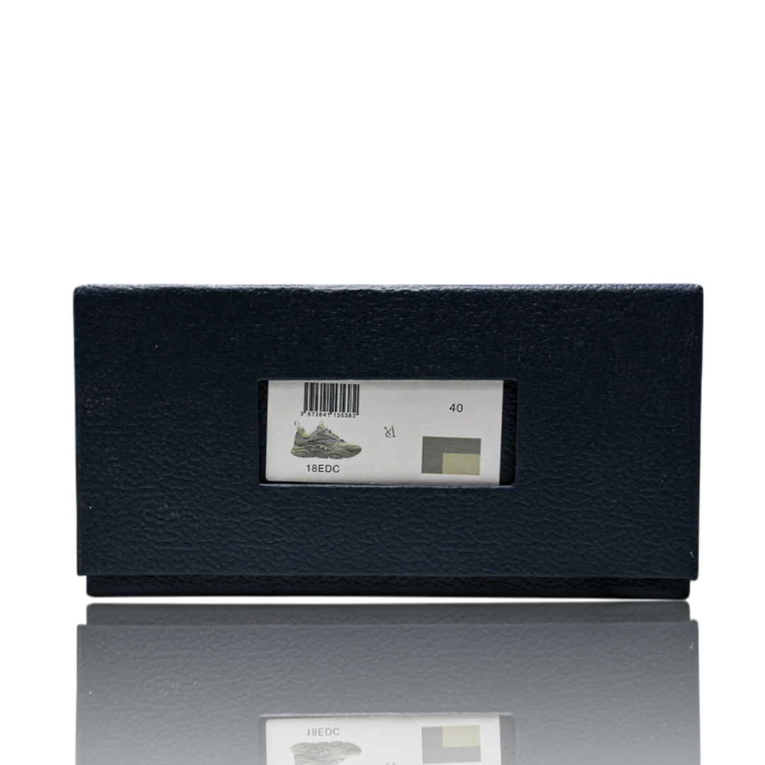 Dlor B22 'Triple Grey'