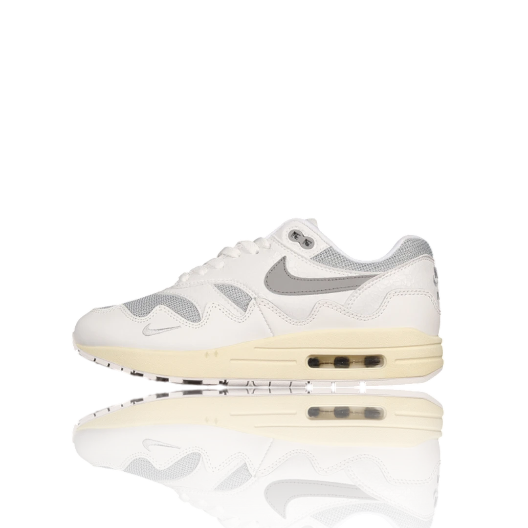 AM1 x Patta 'Waves White'