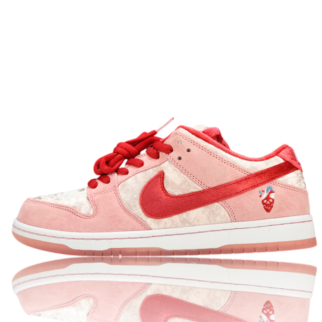 StrangeLove Skateboards x SB Dnk Low