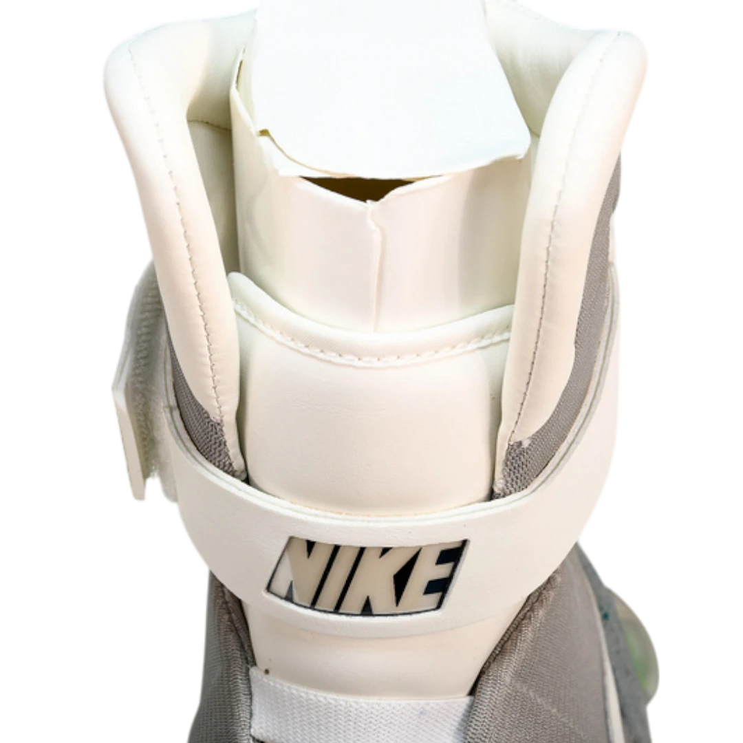 Air MAG Back To The Future (Normal-Lacing) 2011