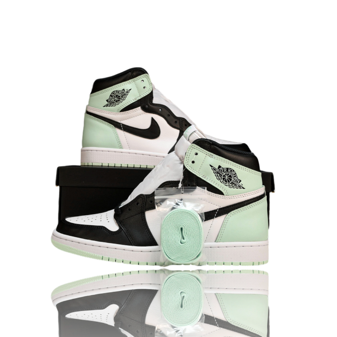 AJ1 Retro High 'Igloo'