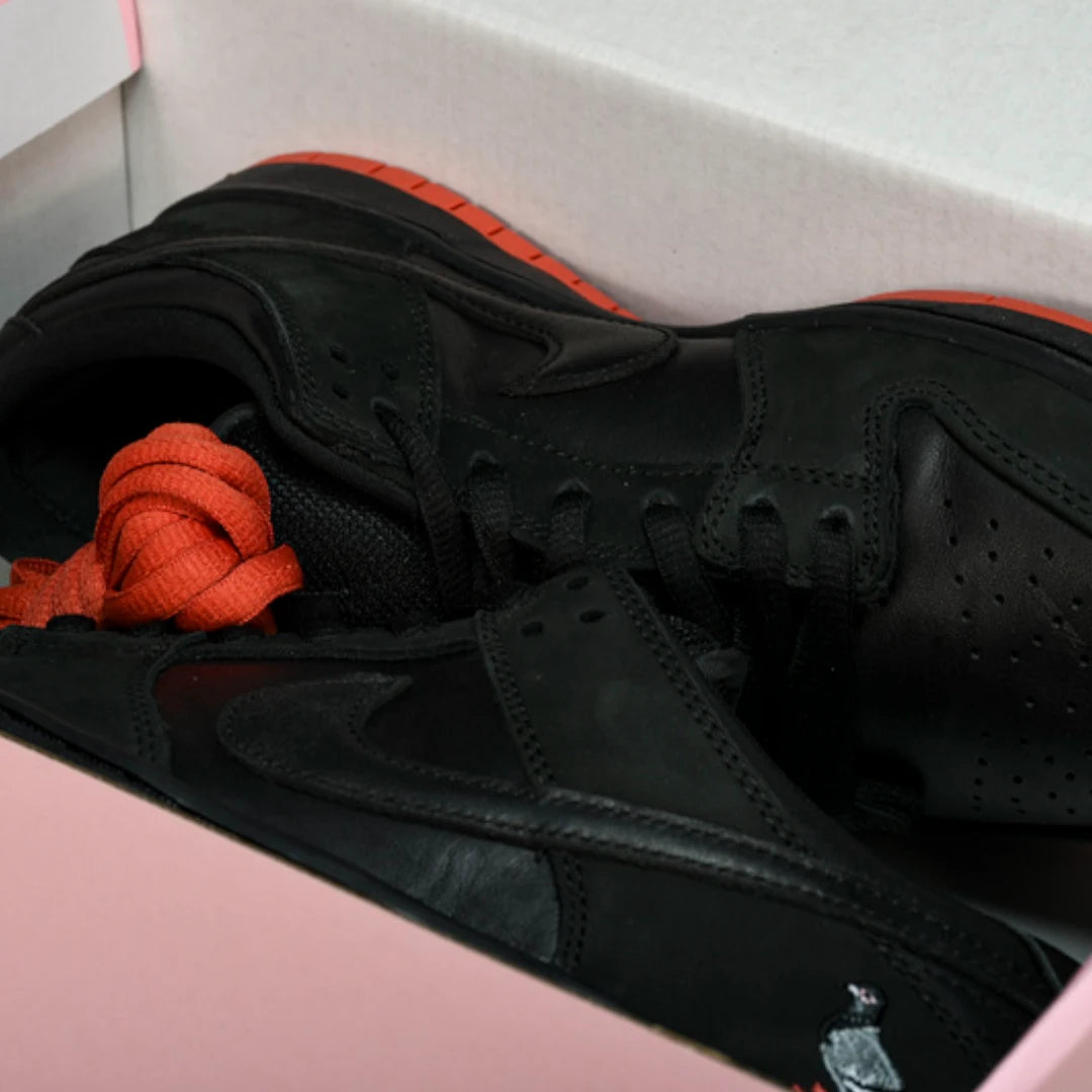 Jeff Staple x SB Dnk Low 'Black Pigeon'