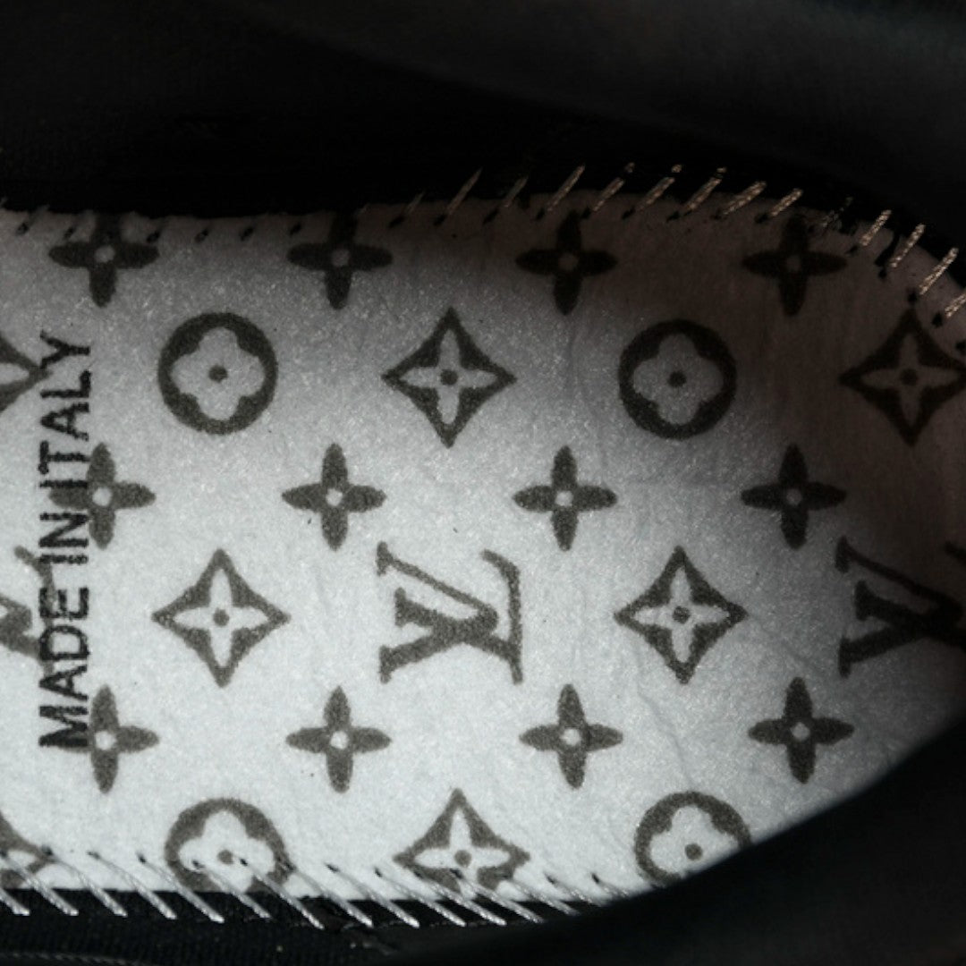 Louis Vuittоп Trainer Low 'Monogram Black Embossed'