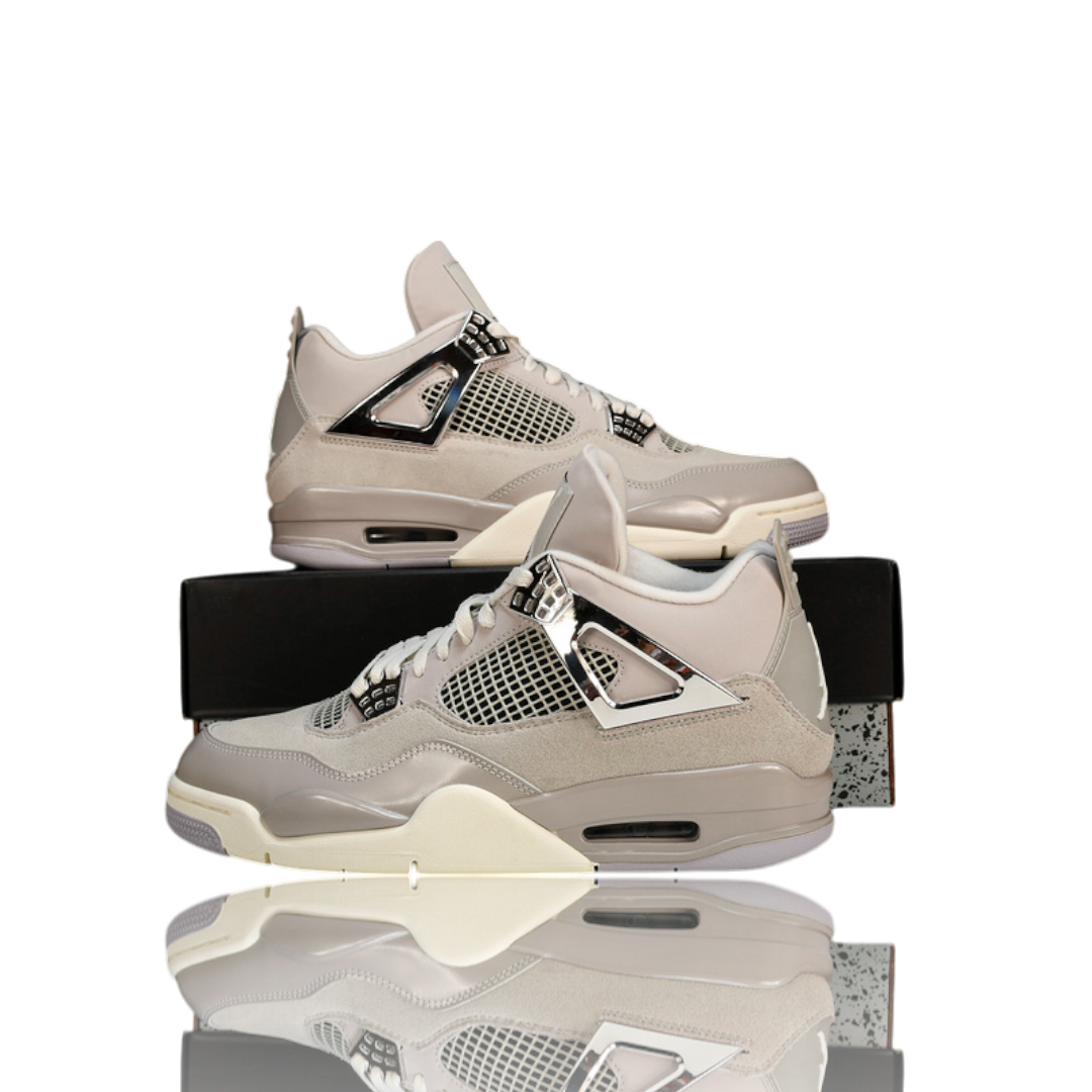 AJ4 Retro WMNS 'Frozen Moments'