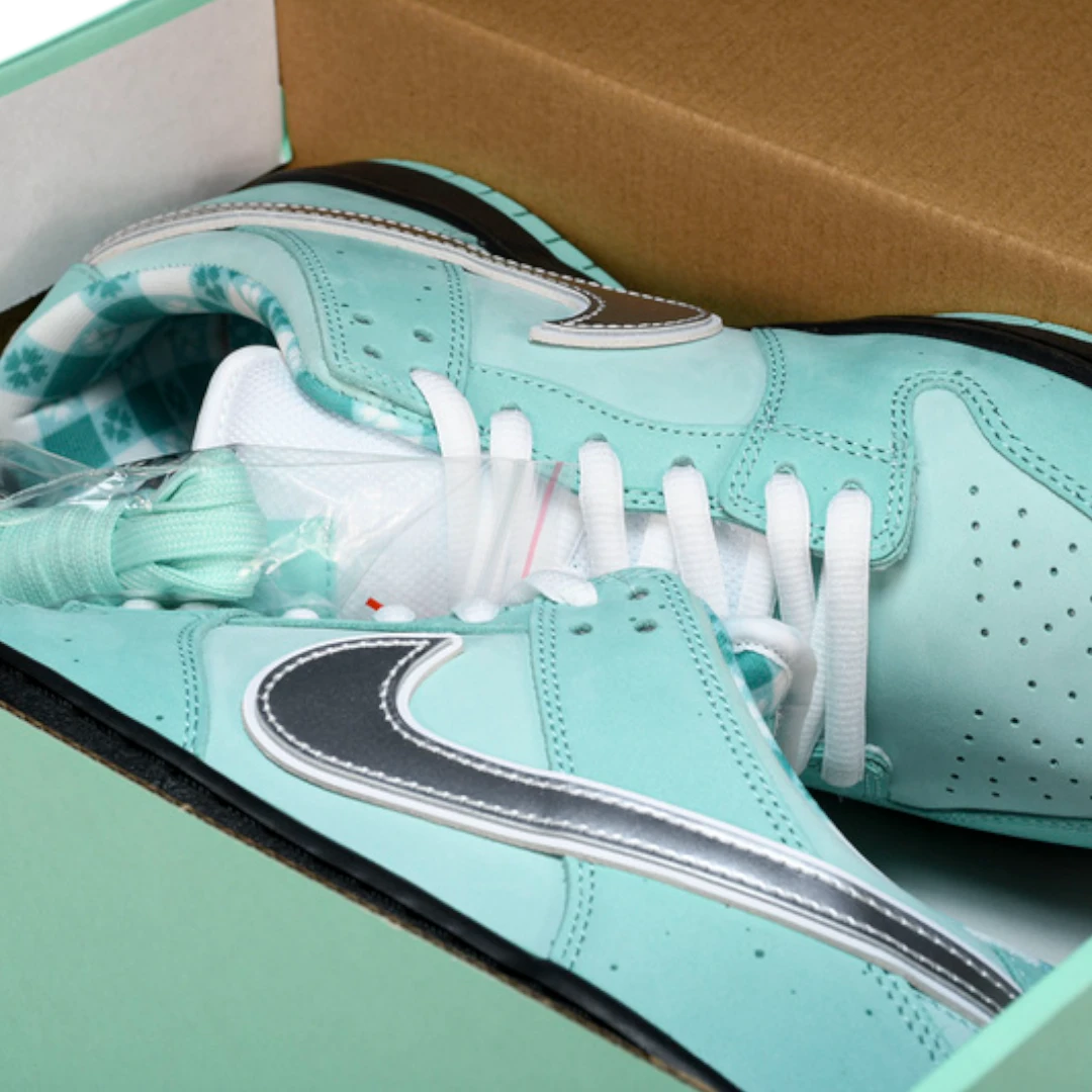 (Unreleased) Concepts x Tagz x SB Dnk Low 'Tiffany Aqua Diamond Lobster'