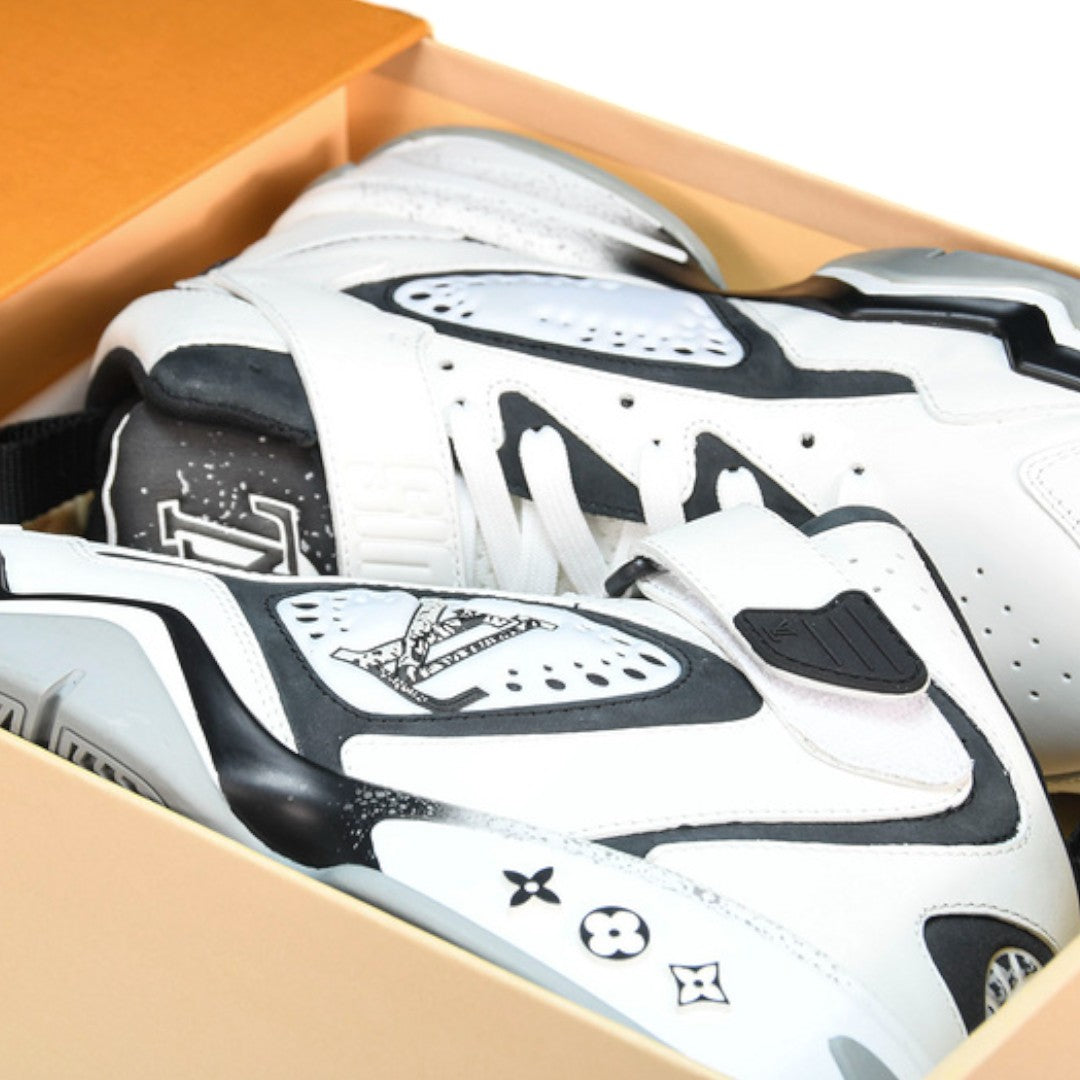 Louis Vuittоп Trainer 2 'White Black Grey'