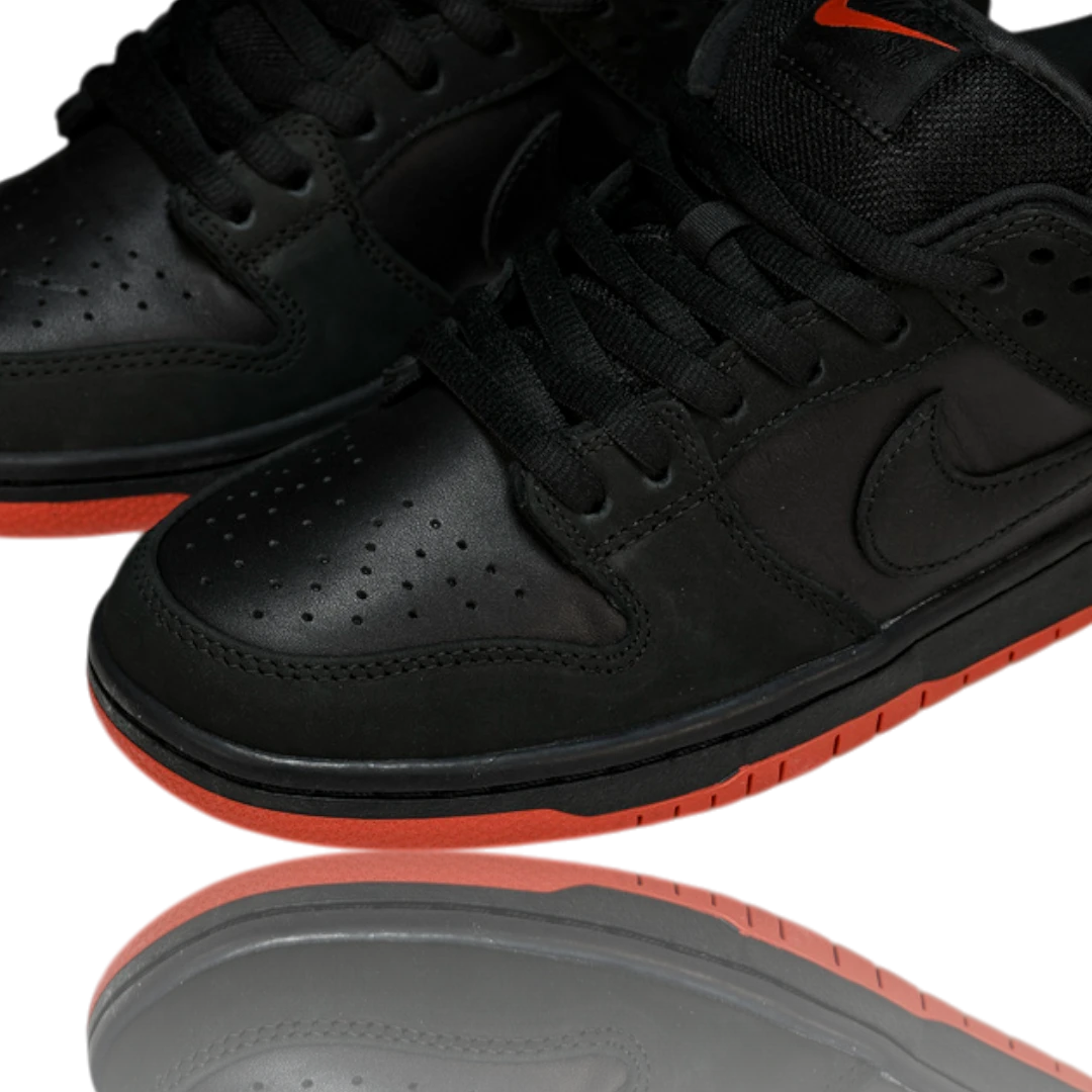 Jeff Staple x SB Dnk Low 'Black Pigeon'