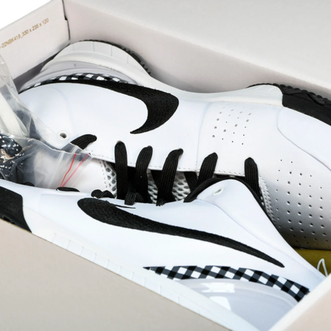 Kobe 4 Protro 'Mambacita Gigi'