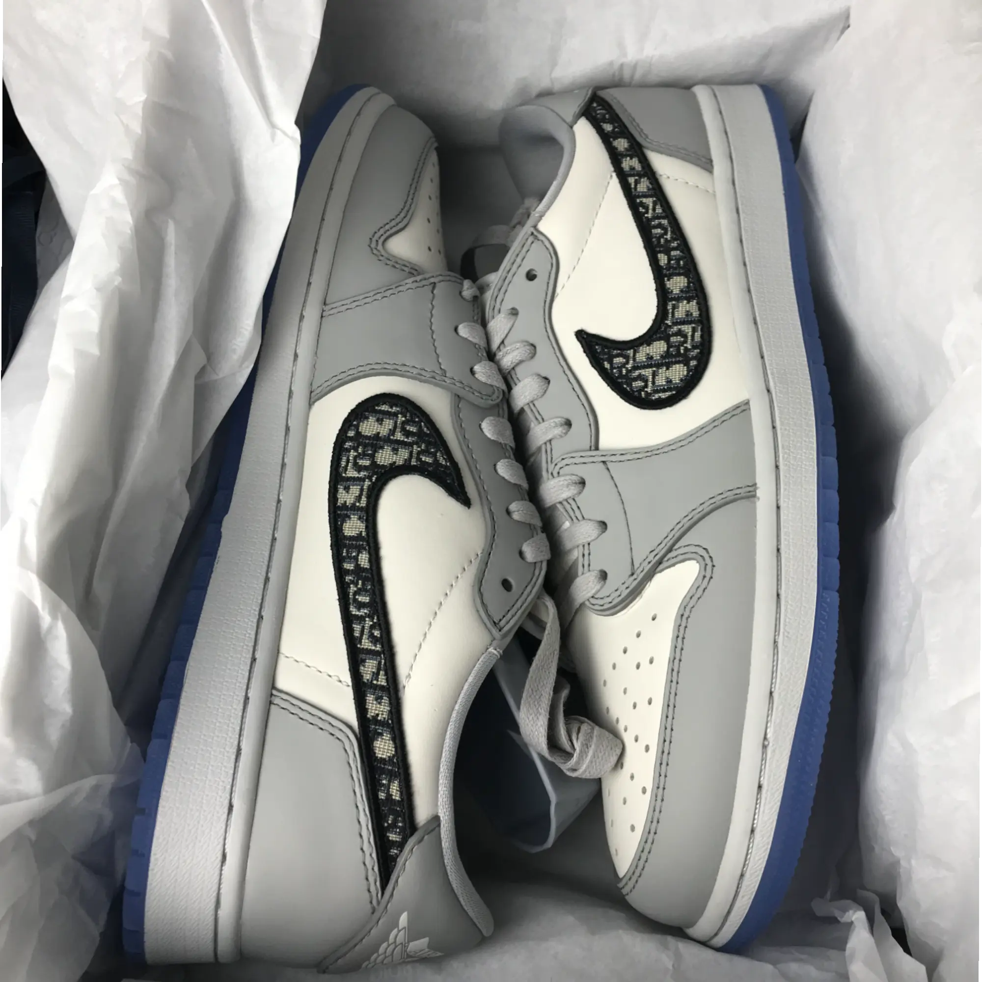 Dlor x AJ1 Low OG (Special Box)