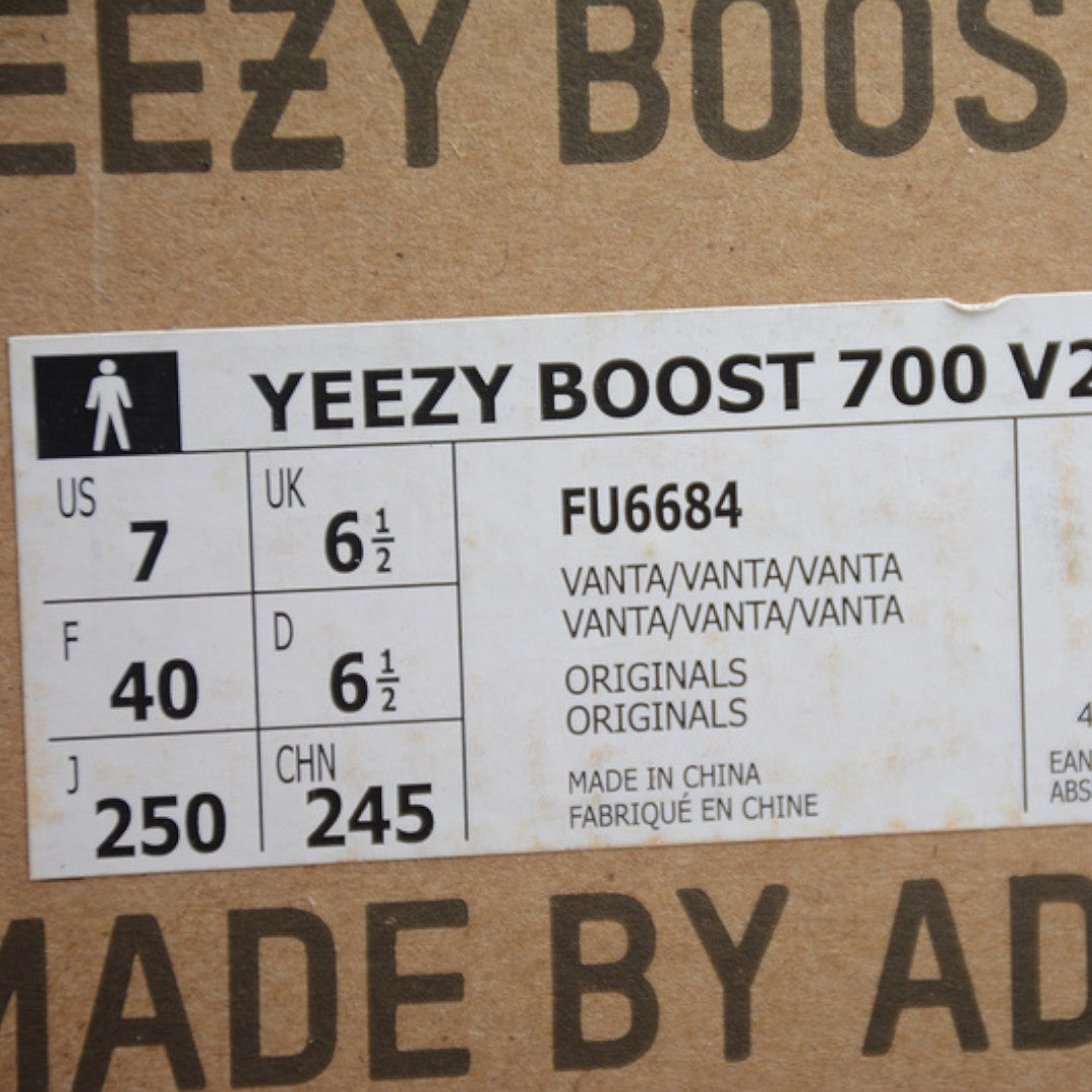Yzy 700 V2 'Vanta'