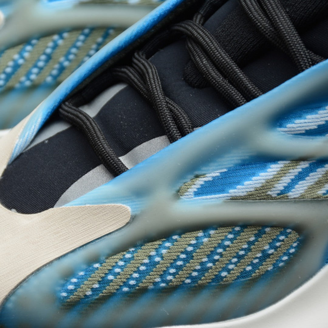 Yzy 700 V3 'Arzareth'