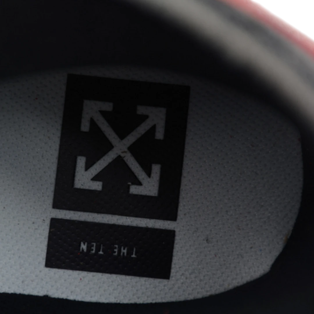 Off-White x AJ1 Retro High Chicago