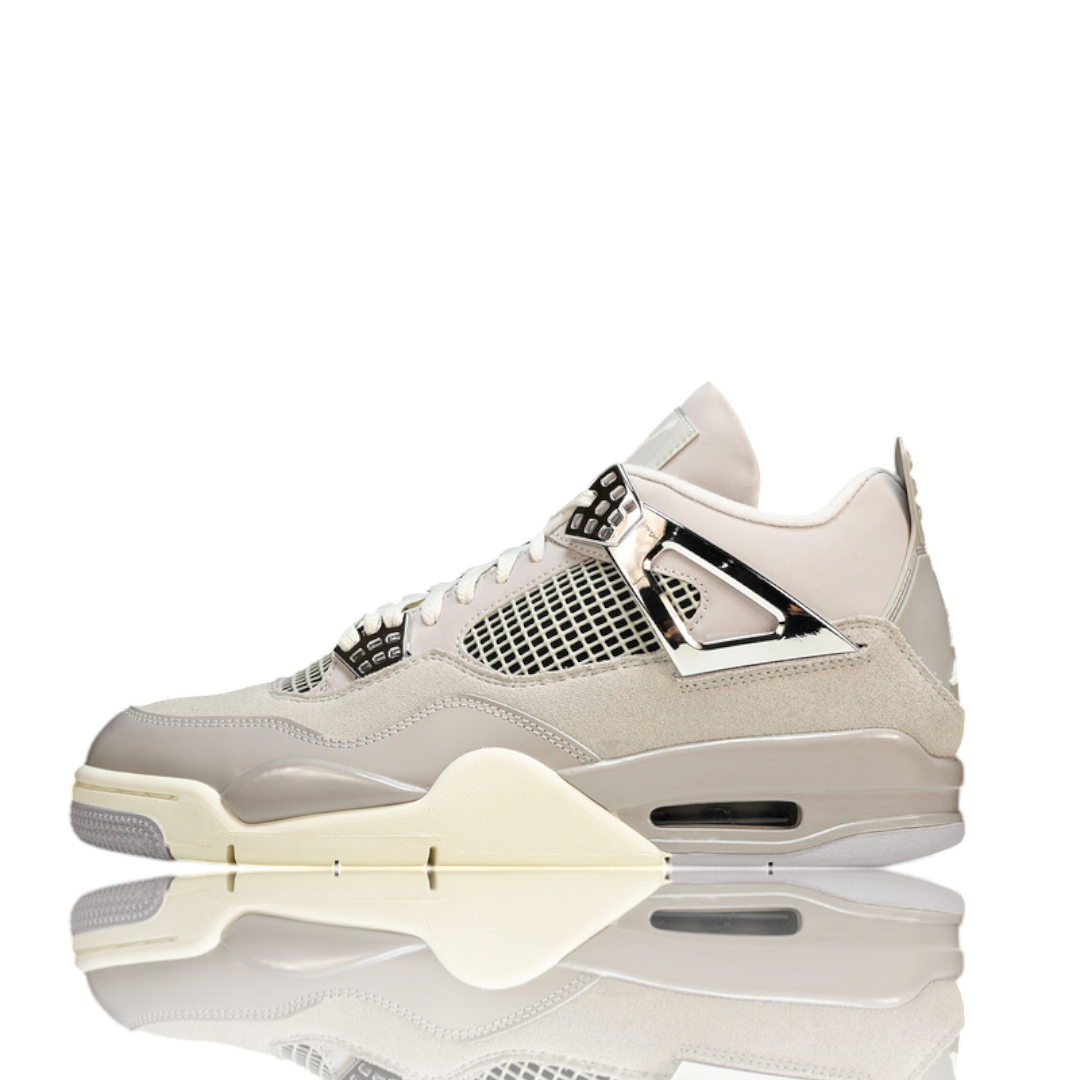 AJ4 Retro WMNS 'Frozen Moments'
