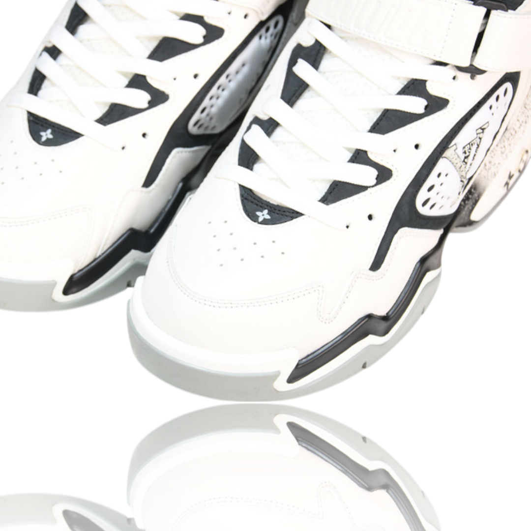 Louis Vuittоп Trainer 2 'White Black Grey'