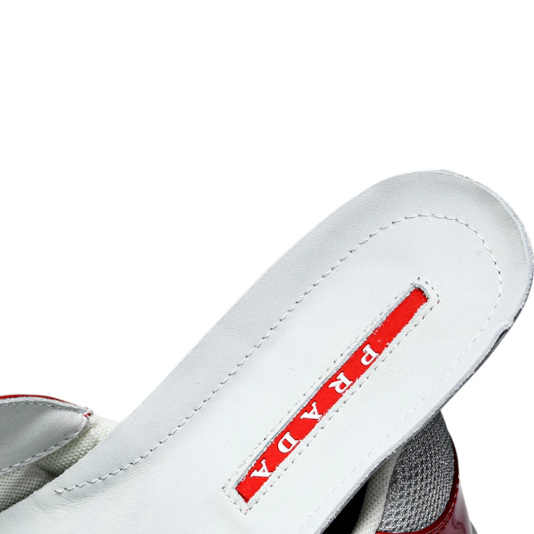 Prada America's Cup 'Red Silver'