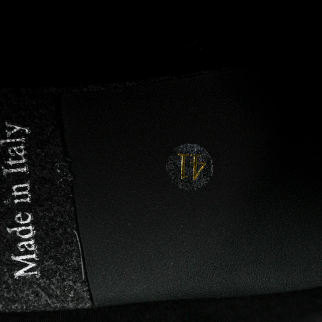 Dlor B22 'Black Silver'