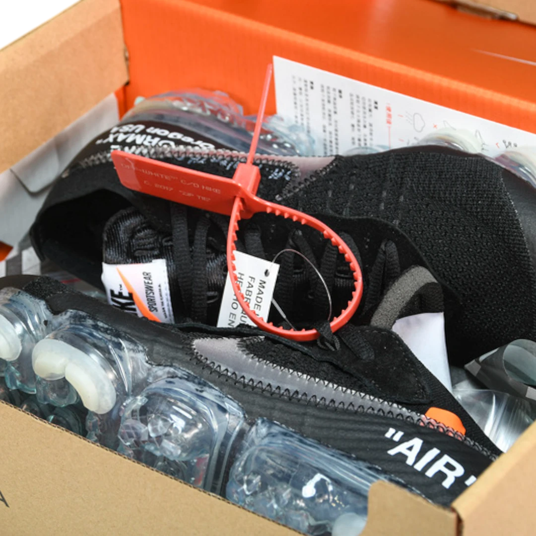 Off-White x Air VaporMax 'Black'