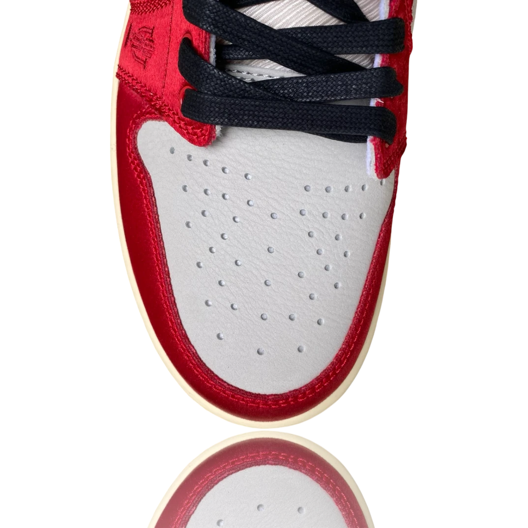 AJ1 Retro Low OG x Trophy Room 'Rookie Card' Away