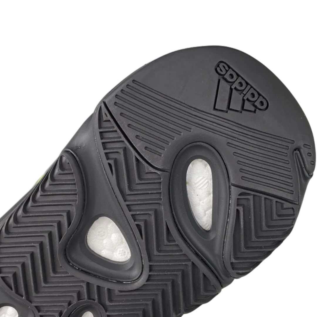 Yzy 700 MNVN 'Phosphor'