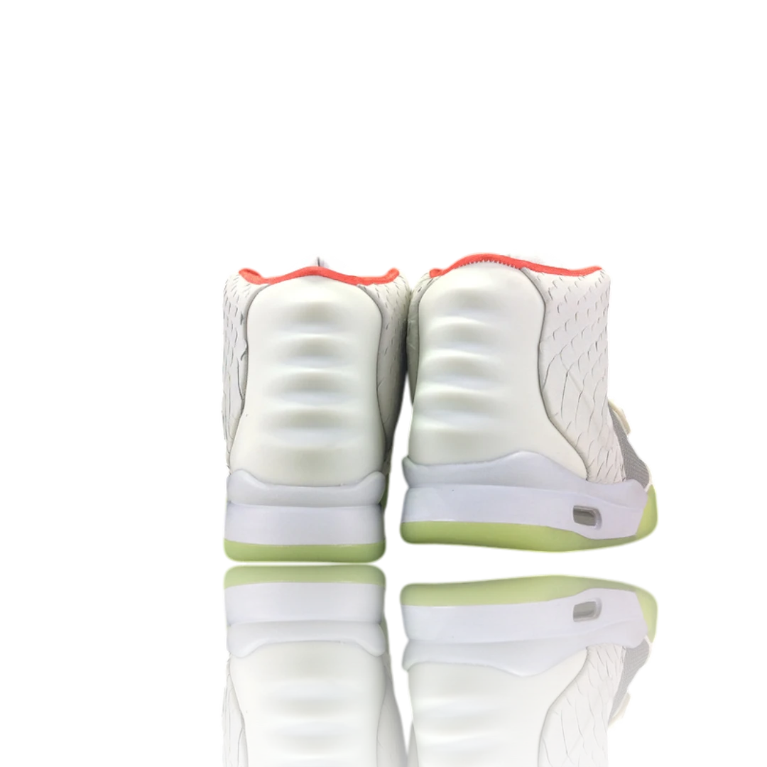 Air Yzy 2 SP 'Pure Platinum'